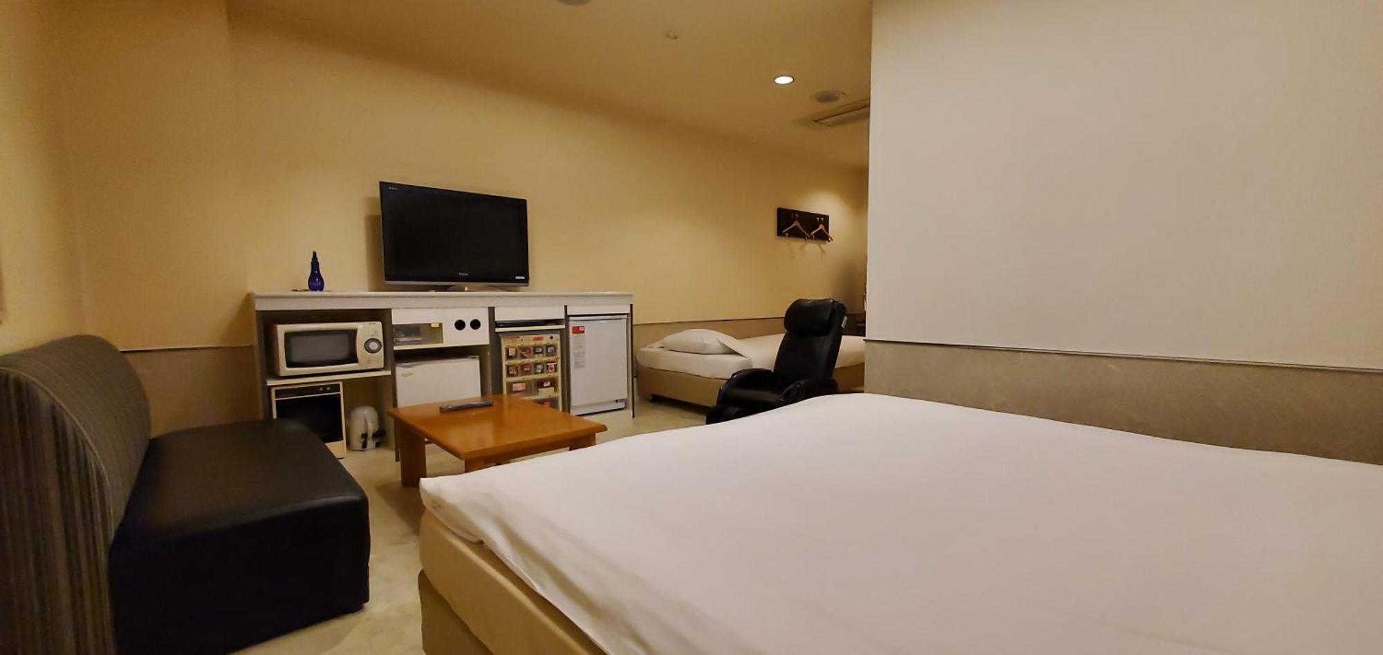 Hotel Golf Tsunashima (Adults Only) يوكوهامَ المظهر الخارجي الصورة
